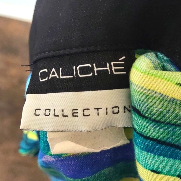 Abstract Shape Blue Purple Caliché Blouse - Picture 11 of 12